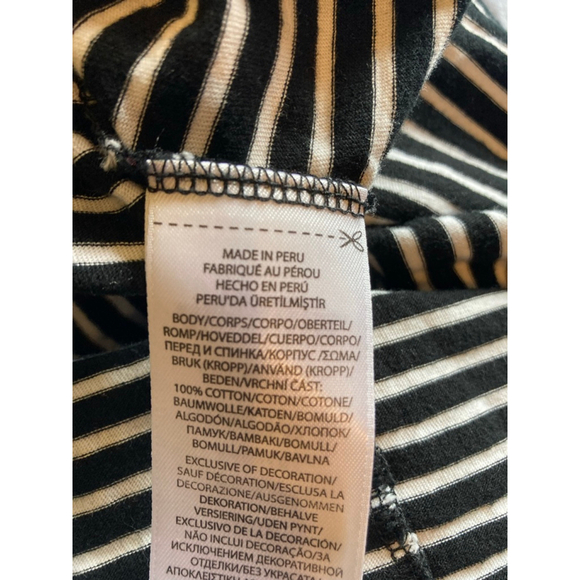 Women's Polo Ralph Lauren M Black White Stripe V-Neck Short Sleeve Tee Red Logo - Picture 4 of 5